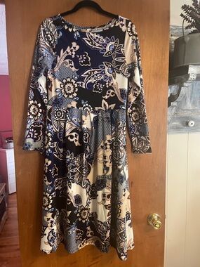 24/7 Comfort Apparel Navy and Cream Paisley Long-Sleeve Fit & Flare Dress